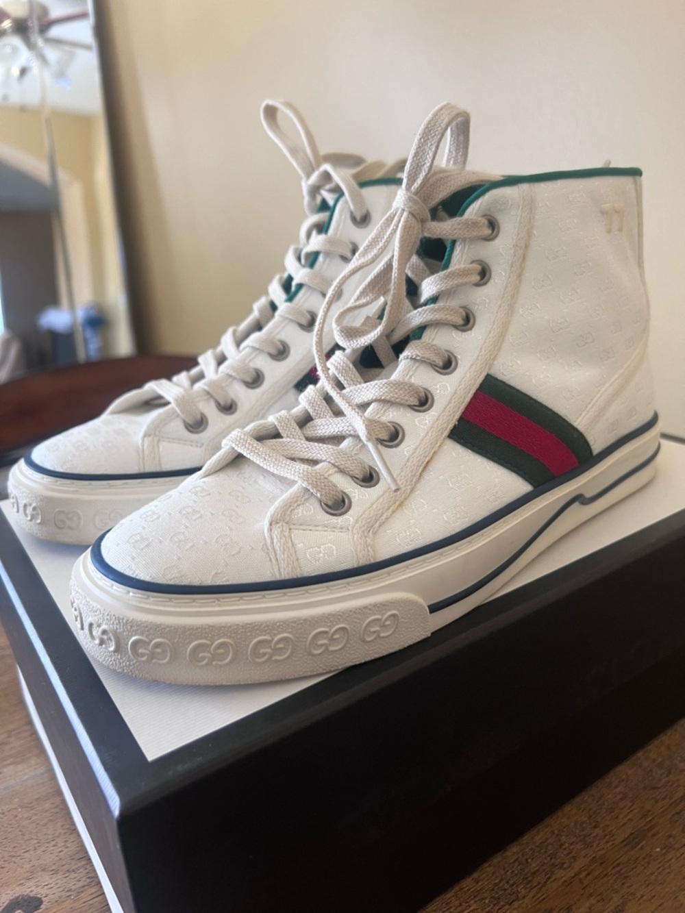 Gucci White High-Top Sneakers with Green and Red Web Stripe - Picture 2 of 8